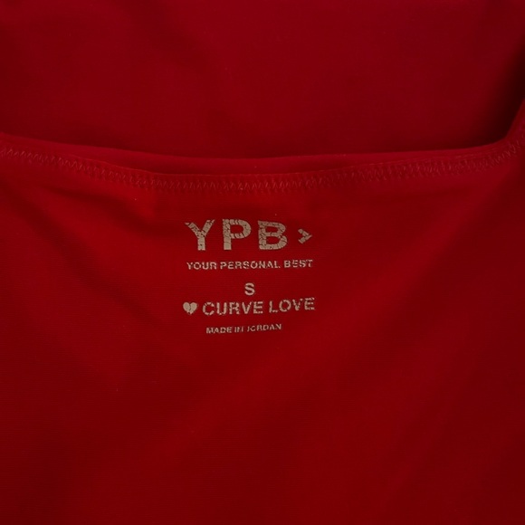 Red workout set - Picture 2 of 2